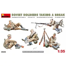 MiniArt - Soviet Soldiers Taking a Break