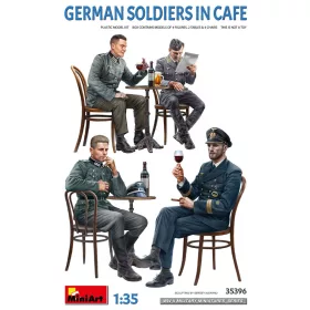 Miniart - German Soldiers in Cafe