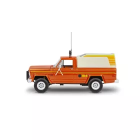 Revell - Jeep J-10 pickup with camper
