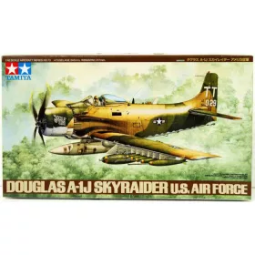 Tamiya - Douglas A-1J Skyraider USAF